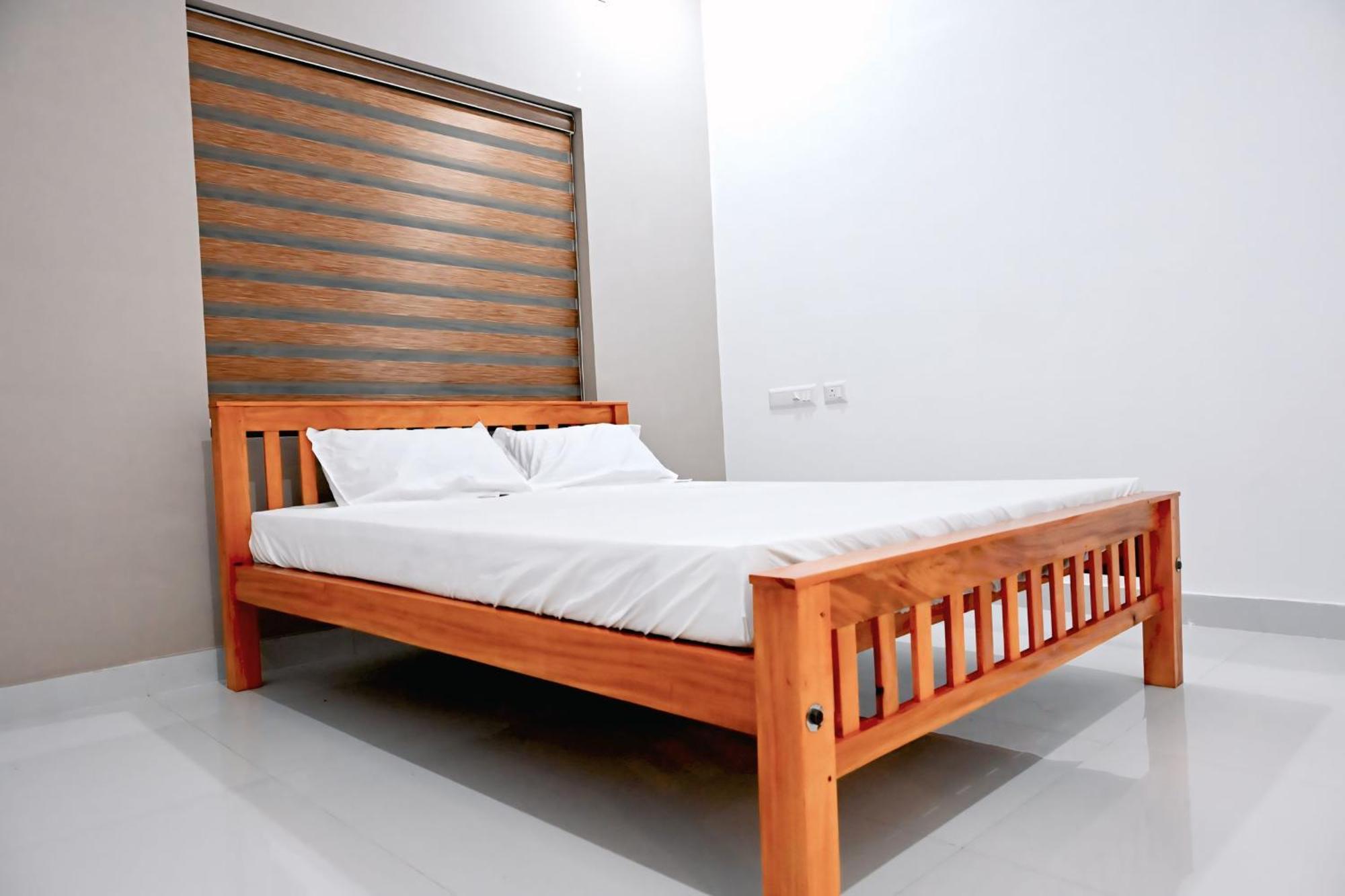 ChottanikaraElamkulam Penthouse - 3Bhk Ac With Kitchen - Kochiアパートメント エクステリア 写真